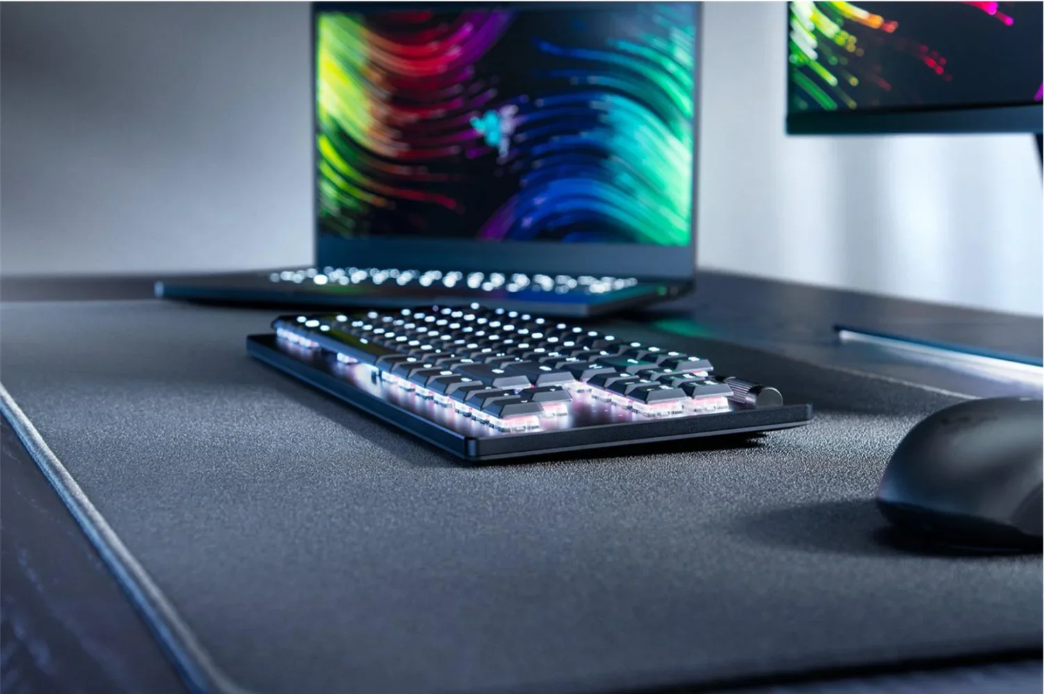 Razer DeathStalker v2 Pro TKL Low Profile Optical Wireless Gaming Keyboard - Razer Linear Switch - Image 3